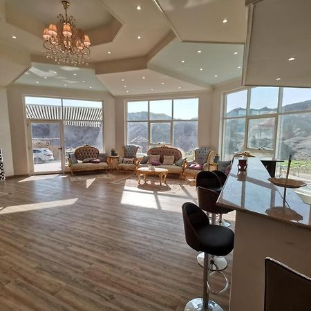 Mountain House Bed and Breakfast Fujairah Exteriör bild