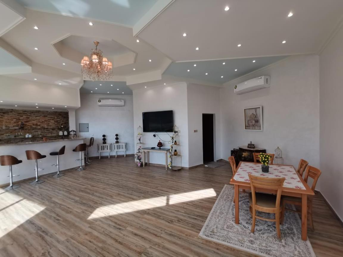 Mountain House Bed and Breakfast Fujairah Exteriör bild